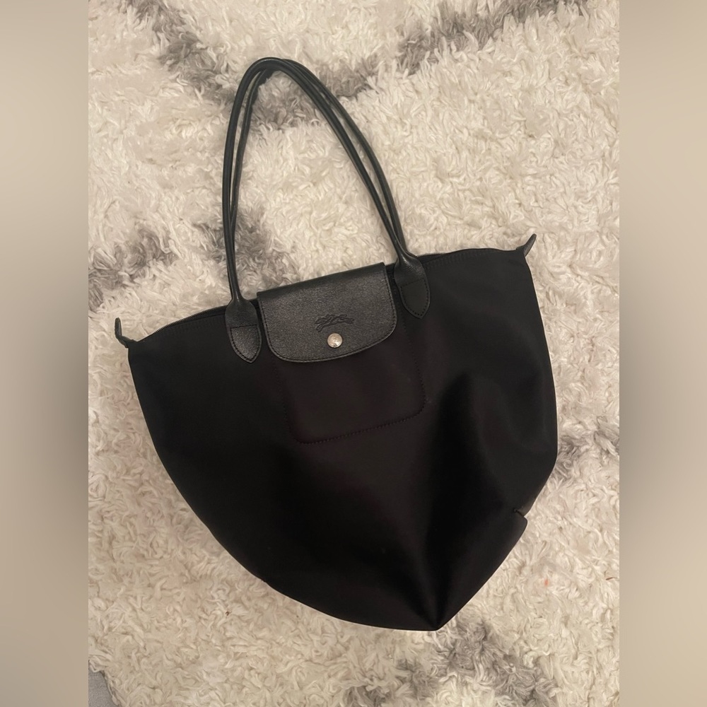 Long champ black leather bag size M